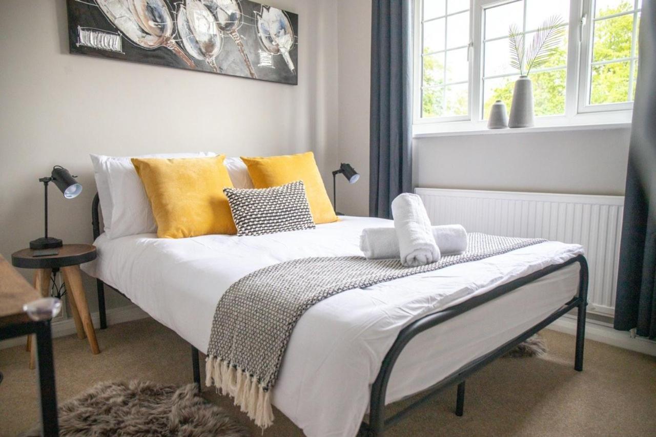Guestready - Homely Leeds City Apartment Sleep 4 Meanwood Buitenkant foto