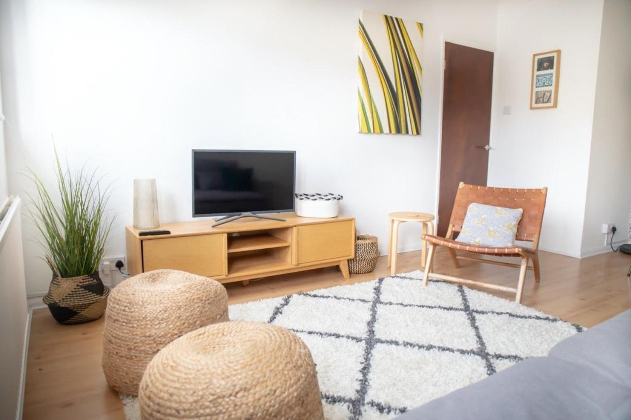 Guestready - Homely Leeds City Apartment Sleep 4 Meanwood Buitenkant foto