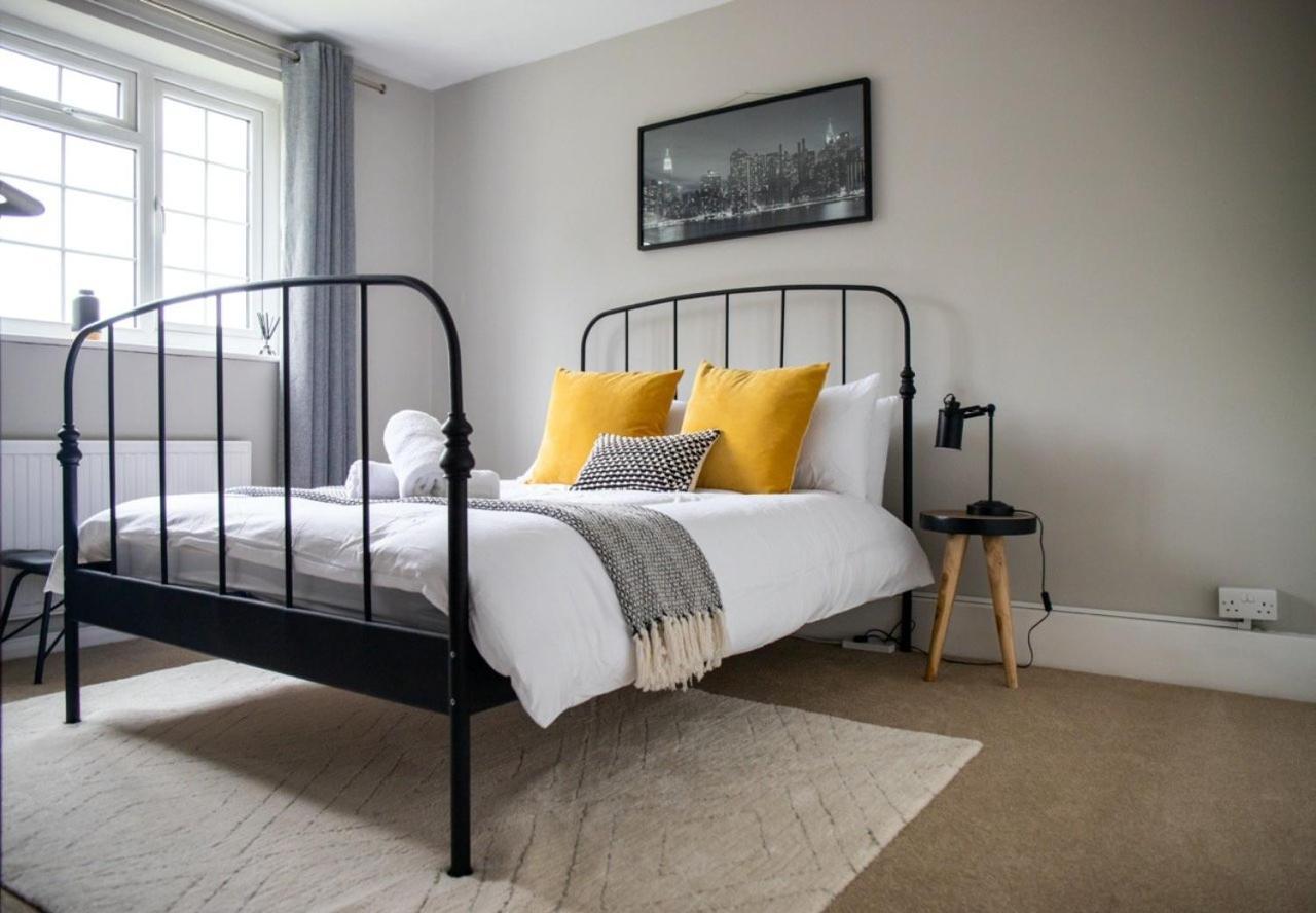 Guestready - Homely Leeds City Apartment Sleep 4 Meanwood Buitenkant foto