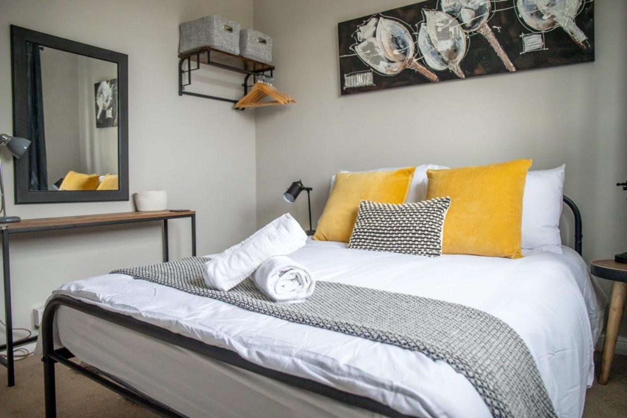 Guestready - Homely Leeds City Apartment Sleep 4 Meanwood Buitenkant foto