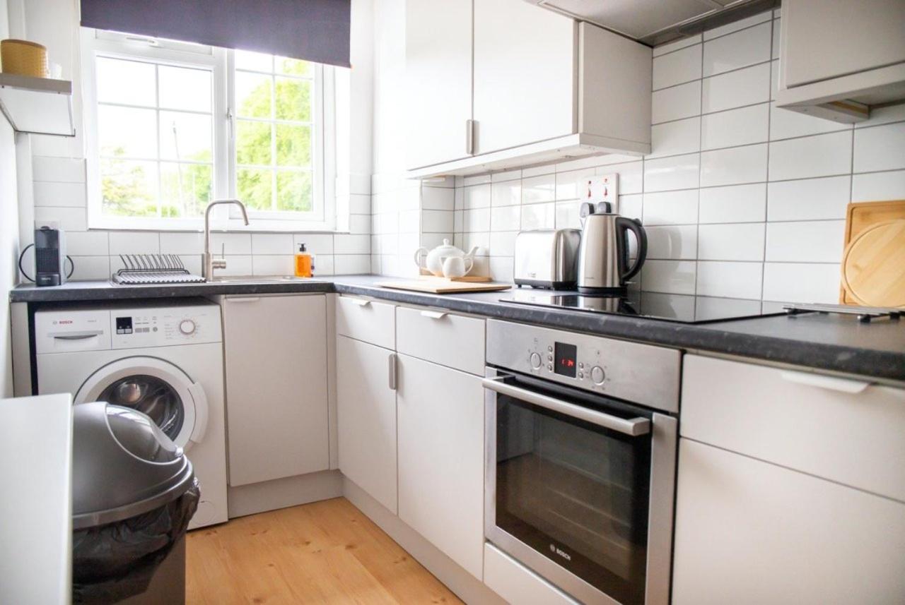 Guestready - Homely Leeds City Apartment Sleep 4 Meanwood Buitenkant foto