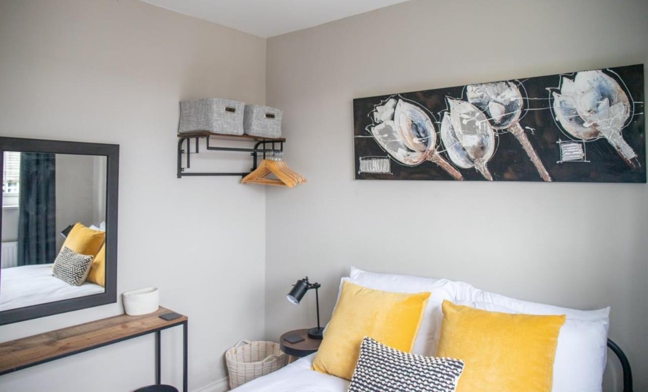 Guestready - Homely Leeds City Apartment Sleep 4 Meanwood Buitenkant foto