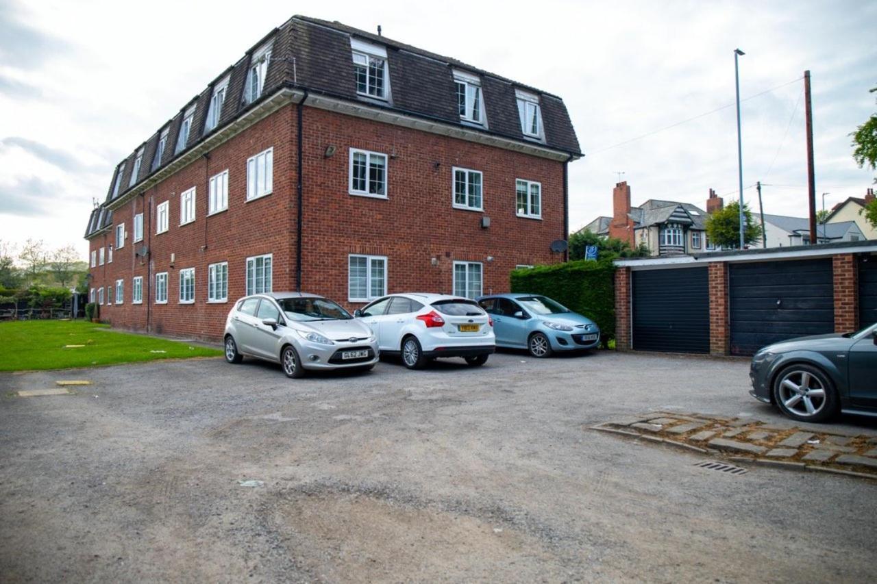 Guestready - Homely Leeds City Apartment Sleep 4 Meanwood Buitenkant foto